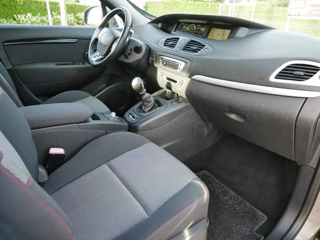 Renault Scenic III facelifting 2 2013 — zdjęcie 18