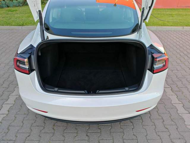 Tesla Model 3 I 2023 — zdjęcie 19