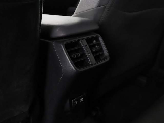 Lexus UX I 2019 — zdjęcie 35