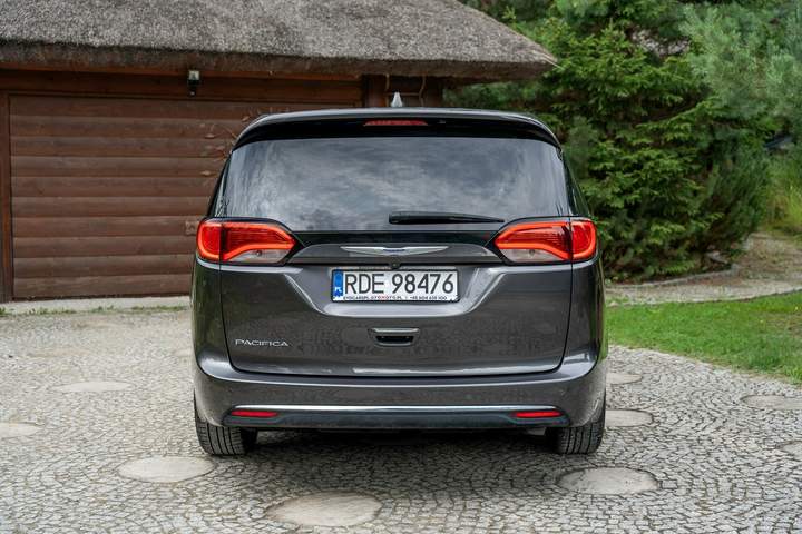 Chrysler Pacifica RU 2019 — zdjęcie 6