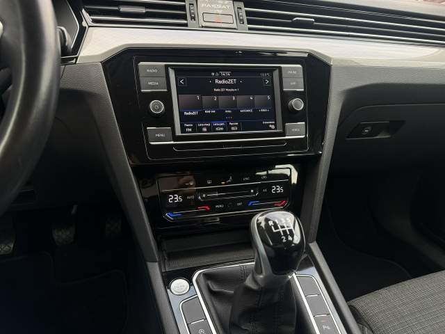 Volkswagen Passat B8 facelifting 2022 — zdjęcie 20