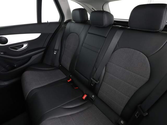 Mercedes-Benz C-Klasa IV (W205) facelifting 2018 — zdjęcie 17