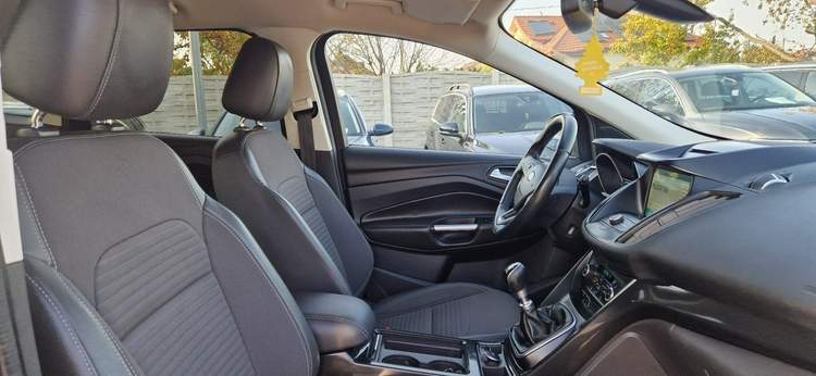 Ford Kuga II facelifting 2017 — zdjęcie 33