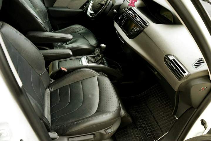 Citroen C4 Picasso II 2015 — zdjęcie 18
