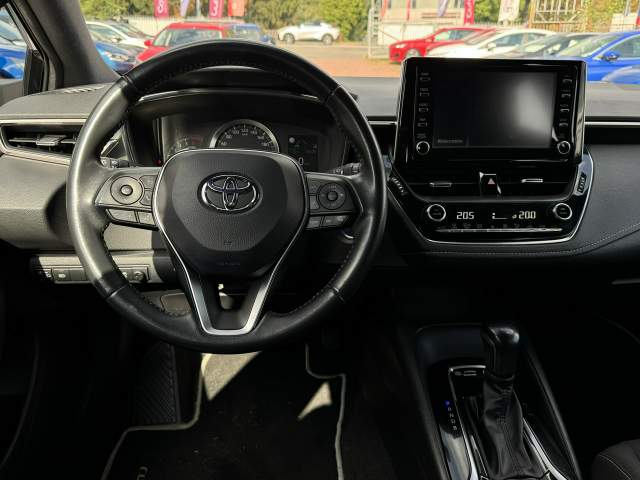 Toyota Corolla XII (E210) 2023 — zdjęcie 18