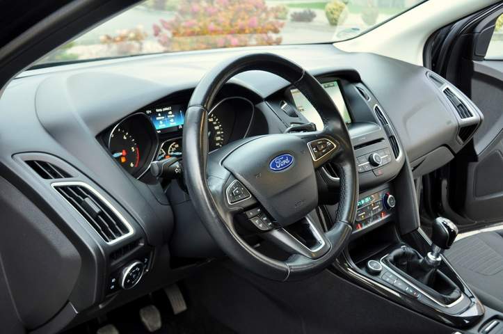 Ford Focus III facelifting 2015 — zdjęcie 22