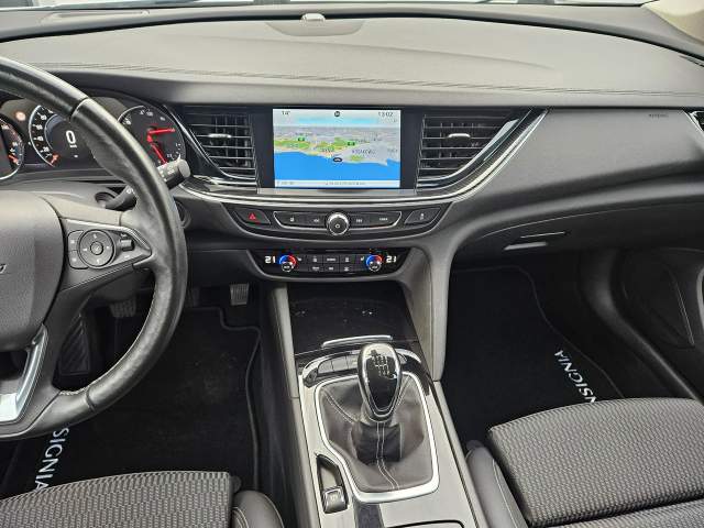 Opel Insignia I facelifting 2017 — zdjęcie 36