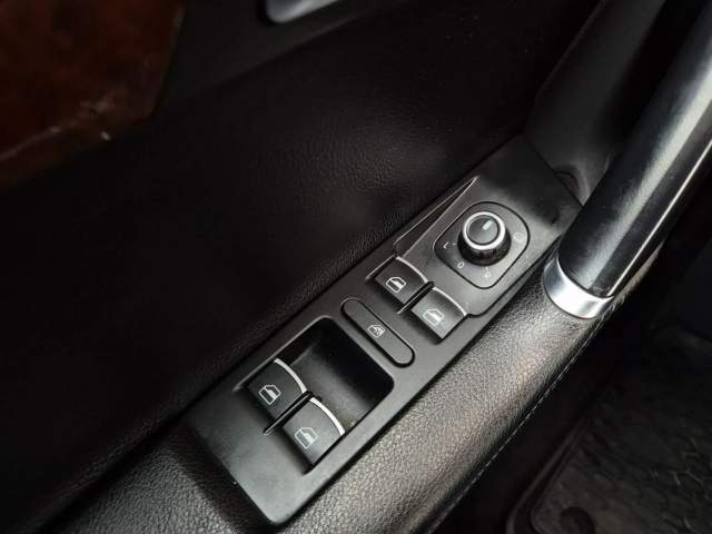 Volkswagen Passat B7 2011 — zdjęcie 17