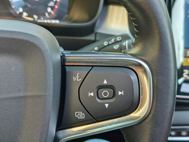 Volvo XC40 I 2019 — zdjęcie 19