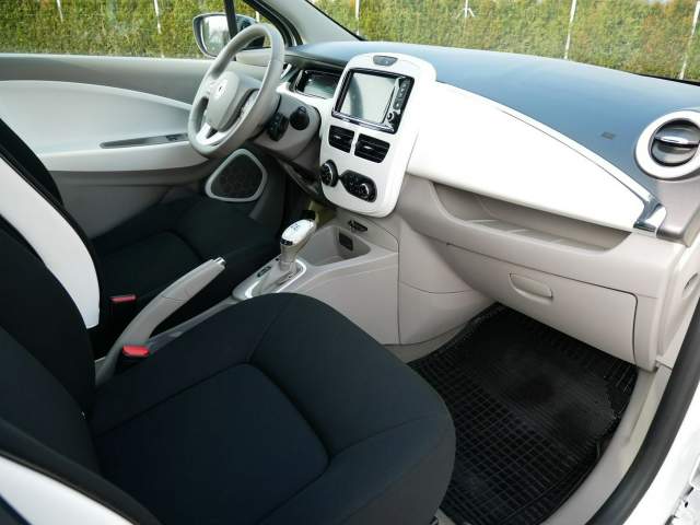Renault ZOE I 2016 — zdjęcie 18