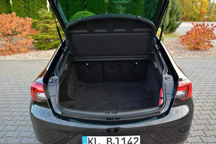 Opel Insignia II facelifting 2021 — zdjęcie 37
