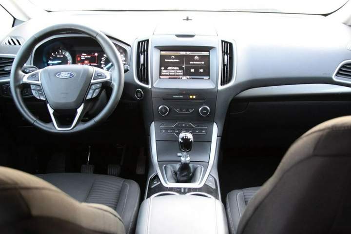 Ford S-MAX II 2016 — zdjęcie 13