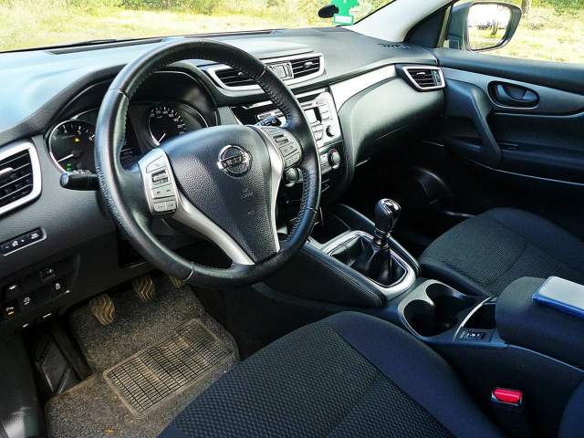 Nissan Qashqai II 2016 — zdjęcie 17