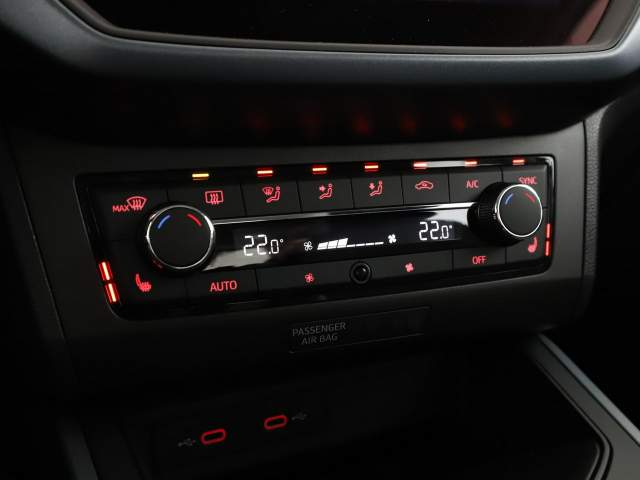 SEAT Arona I 2021 — zdjęcie 27