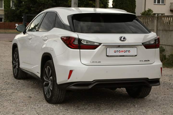 Lexus RX IV facelifting 2019 — zdjęcie 11