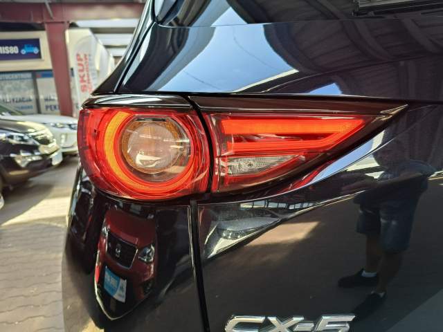 Mazda CX-5 II 2018 — zdjęcie 11