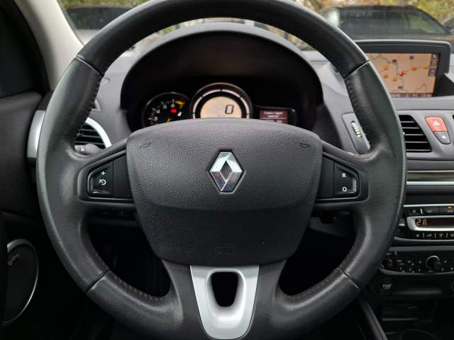 Renault Megane III 2009 — zdjęcie 18