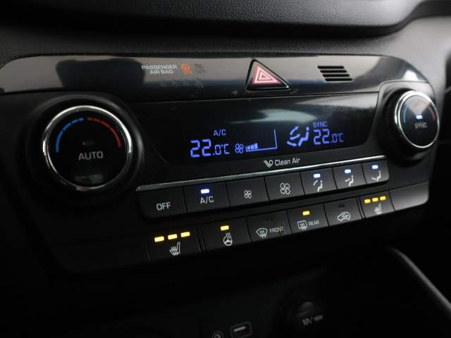 Hyundai Tucson III 2016 — zdjęcie 26