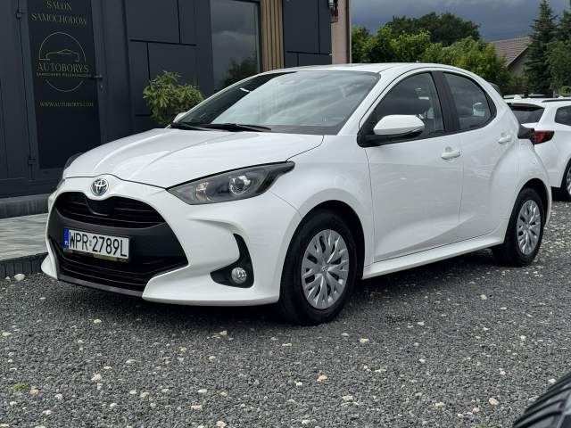 Toyota Yaris IV 2023 — zdjęcie 9