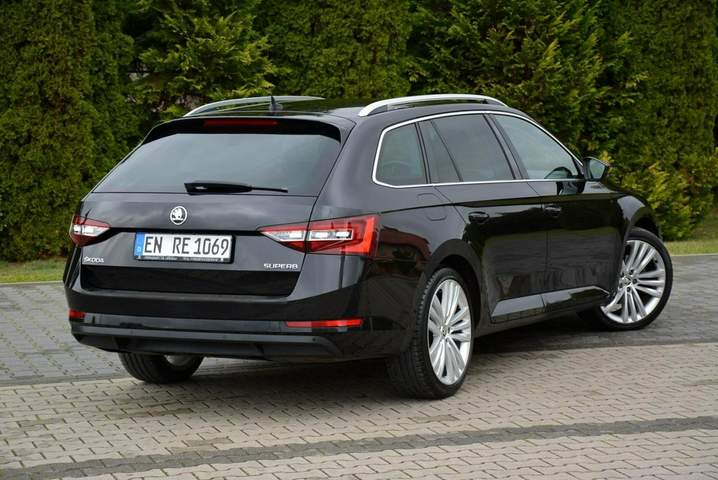 Skoda Superb III 2016 — zdjęcie 12