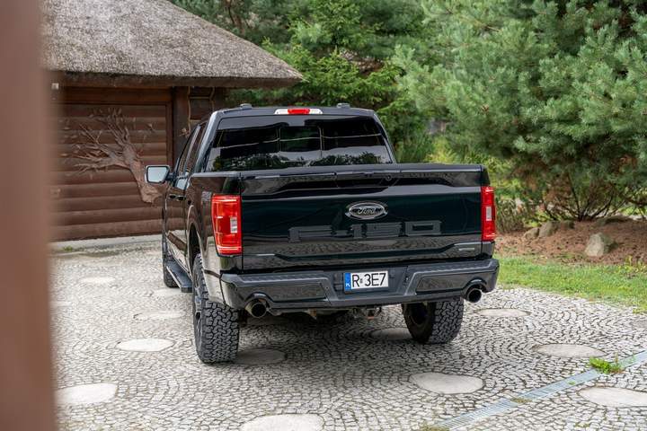 Ford F-150 XIV 2022 — zdjęcie 18
