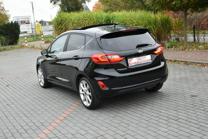 Ford Fiesta Mk6 facelifting 2017 — zdjęcie 21