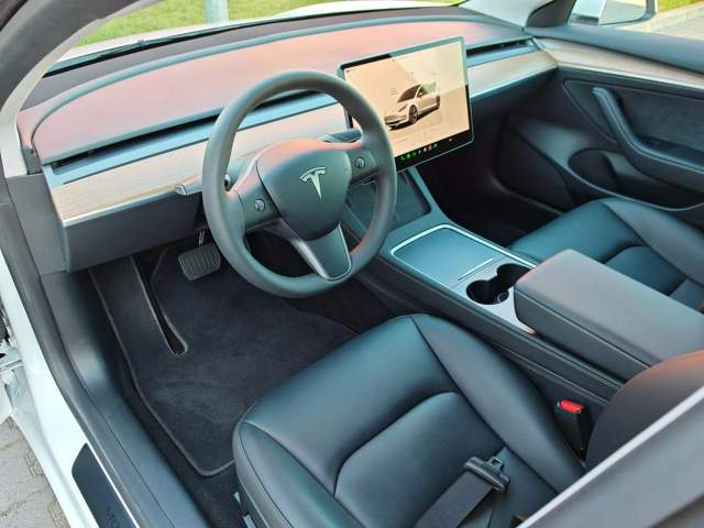 Tesla Model 3 I 2023 — zdjęcie 6