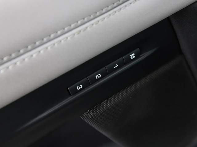 Land Rover Range Rover Evoque II 2019 — zdjęcie 38