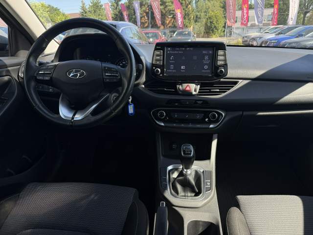 Hyundai i30 III facelifting 2 2022 — zdjęcie 12