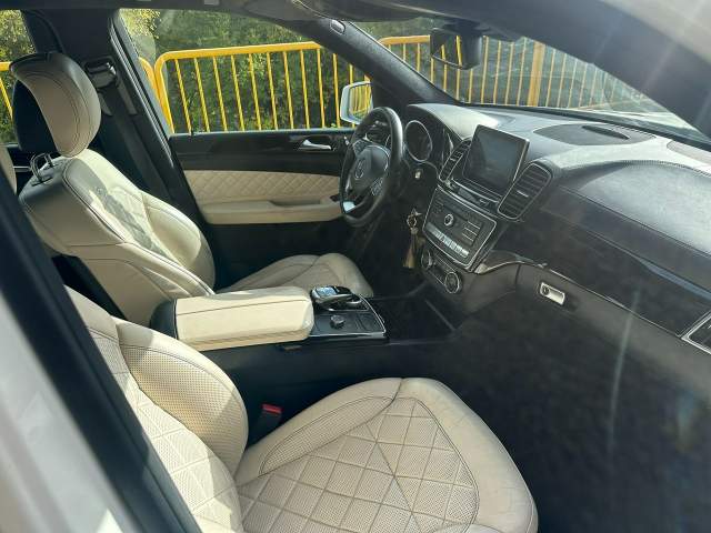 Mercedes-Benz GLE I (W166) 2015 — zdjęcie 11