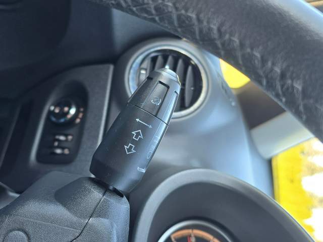 Opel Corsa D facelifting I 2010 — zdjęcie 27
