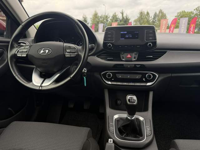 Hyundai i30 III facelifting 2 2021 — zdjęcie 13