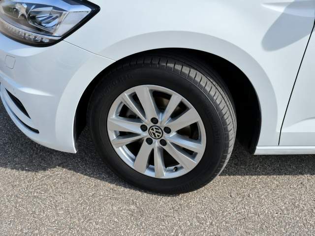 Volkswagen Touran II 2021 — zdjęcie 14