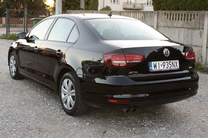 Volkswagen Jetta VI facelifting 2017 — zdjęcie 9