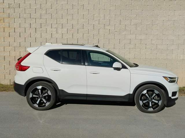 Volvo XC40 I 2019 — zdjęcie 8