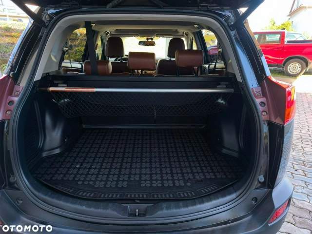 Toyota RAV4 IV (XA40) 2015 — zdjęcie 20