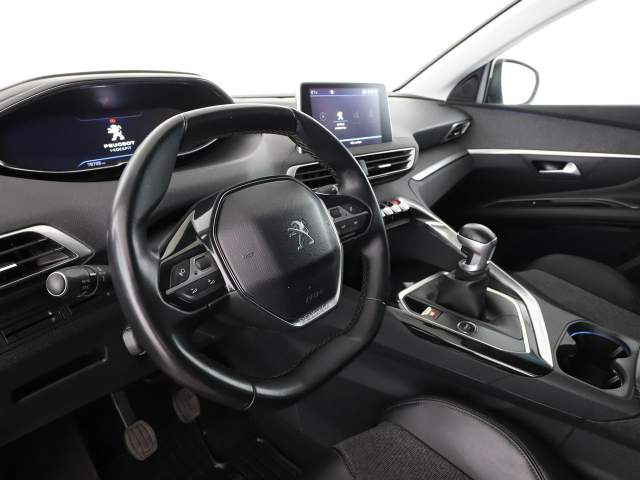 Peugeot 3008 II 2017 — zdjęcie 14