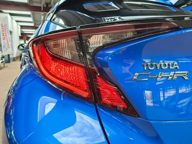 Toyota C-HR I facelifting 2019 — zdjęcie 11