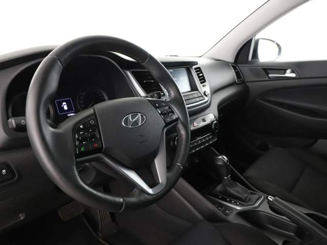 Hyundai Tucson III 2016 — zdjęcie 14