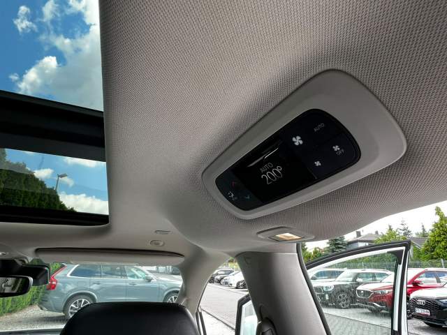 Chrysler Pacifica RU facelifting 2022 — zdjęcie 19