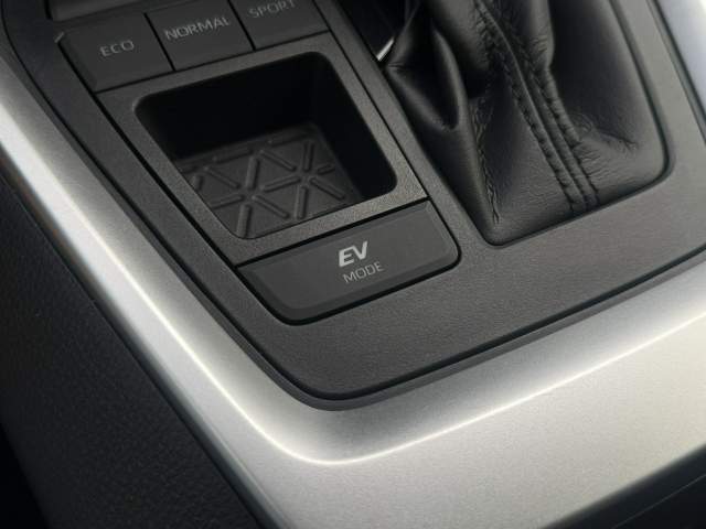 Toyota RAV4 V (XA50) 2023 — zdjęcie 29