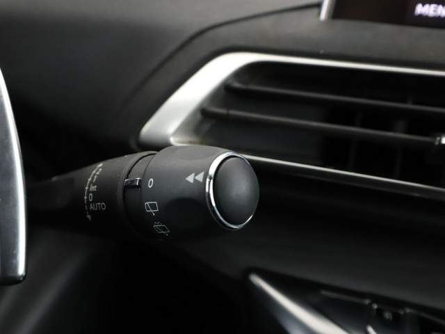 Peugeot 3008 II 2017 — zdjęcie 34