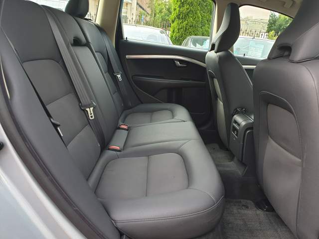 Volvo V70 III 2009 — zdjęcie 22