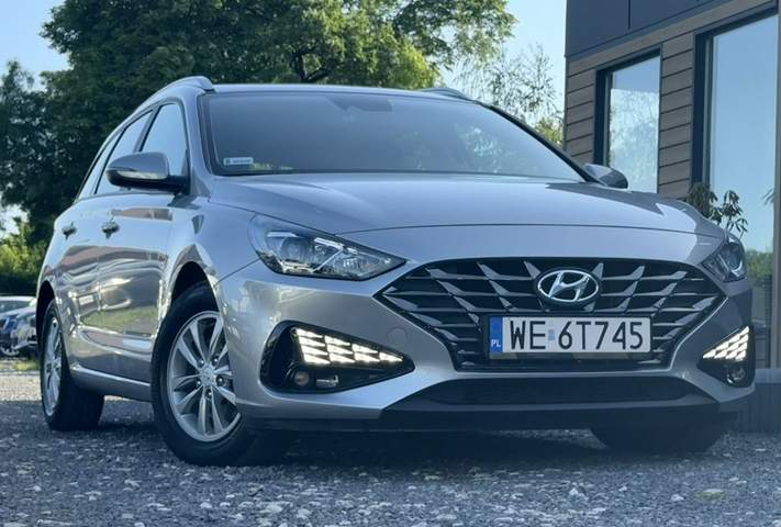 Hyundai i30 III facelifting 2 2022 — zdjęcie 35