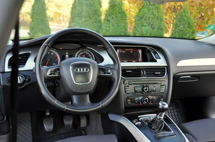 Audi A4 IV (B8) 2011 — zdjęcie 29