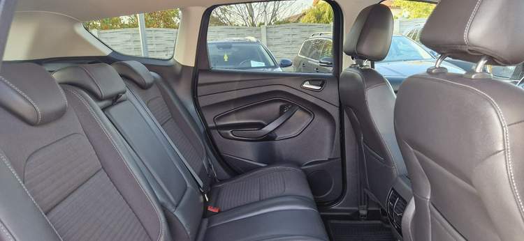 Ford Kuga II facelifting 2017 — zdjęcie 31