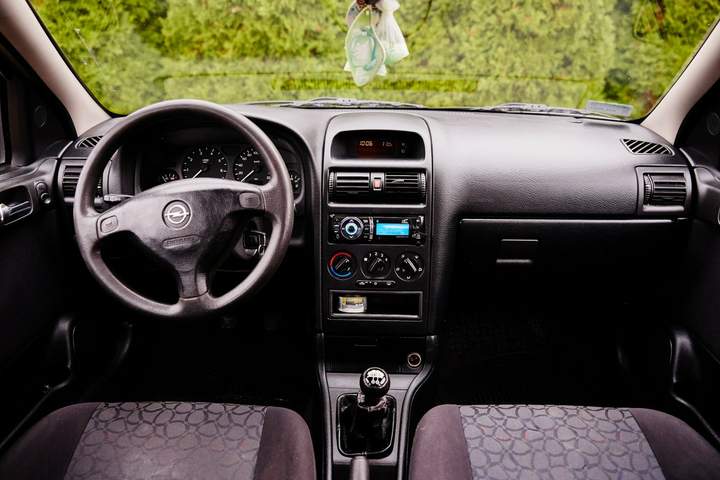 Opel Astra F 1999 — zdjęcie 19