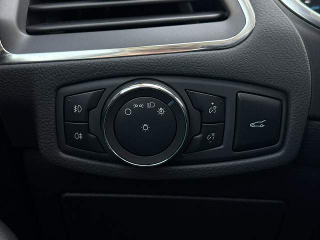 Ford S-MAX II facelifting 2020 — zdjęcie 31