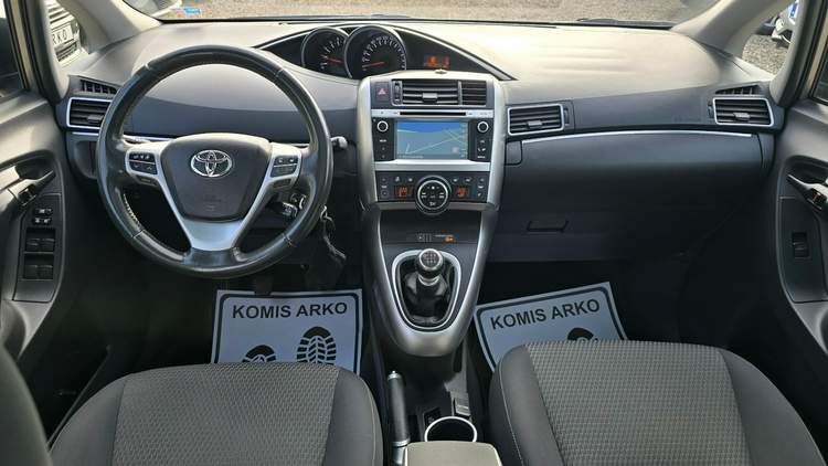 Toyota Verso I facelifting 2014 — zdjęcie 11