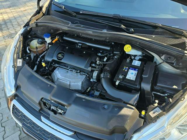 Peugeot 208 I 2013 — zdjęcie 36